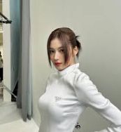 秦嘉宁